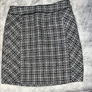 White House Black Market Black and White Tweed Mini Skirt